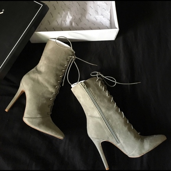 🚨 Qupid Khaki Pointed Ankle Suede stiletto booties LAST PAIR - Picture 4 of 5